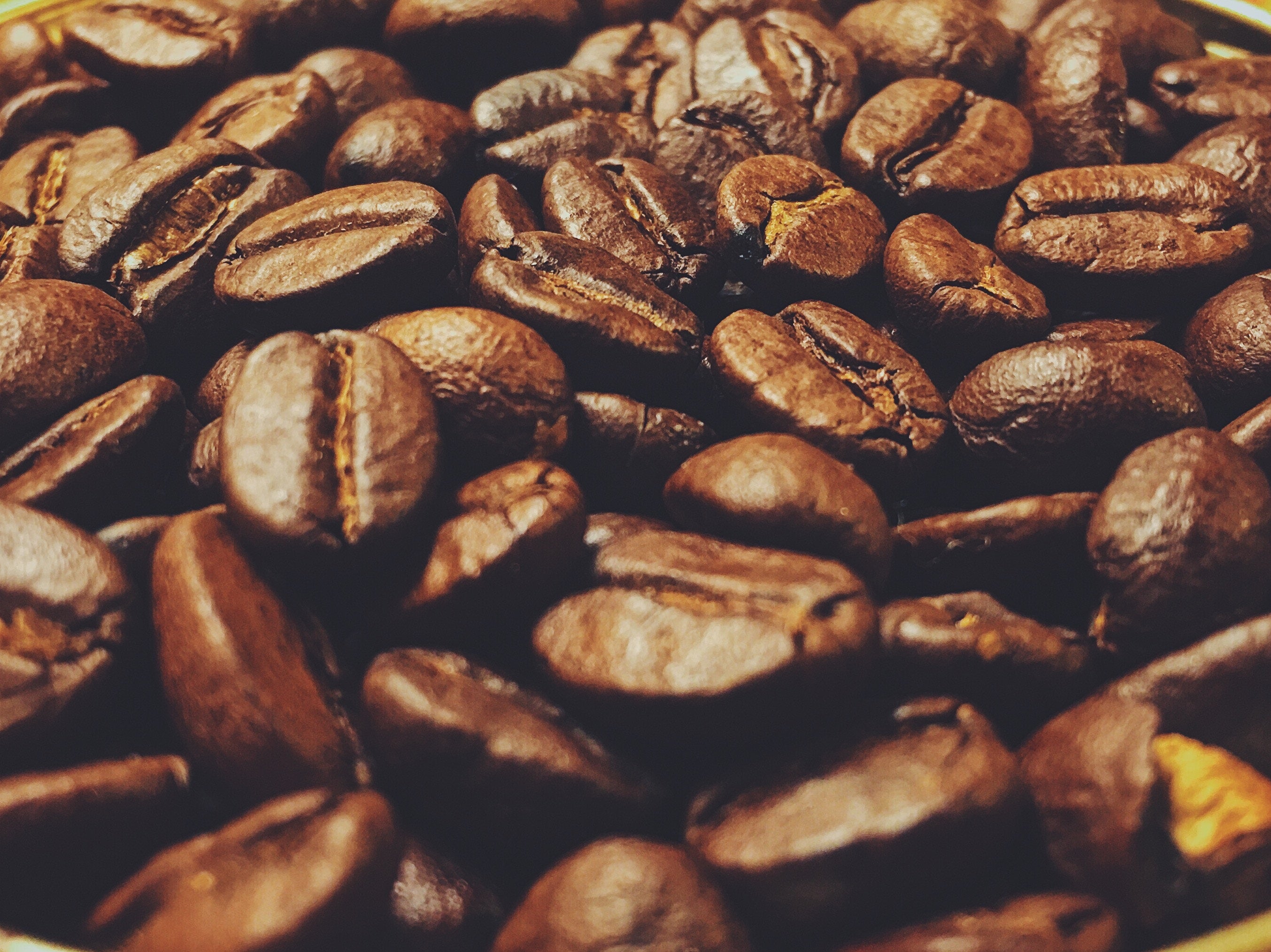 Oil on Coffee Beans - How and Why?